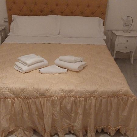 Appartamento Al Castello Padenghe sul Garda Exterior photo