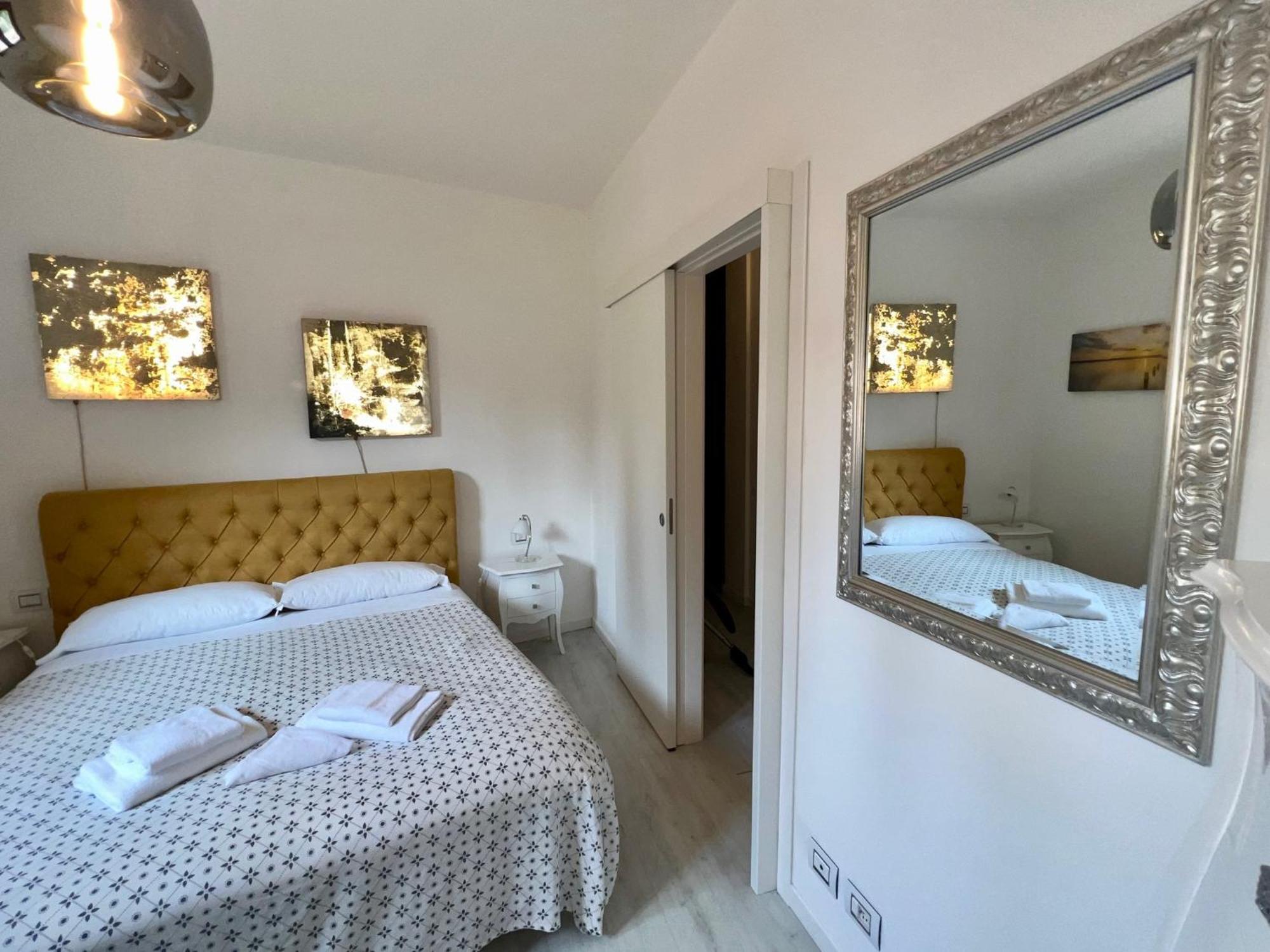 Appartamento Al Castello Padenghe sul Garda Exterior photo